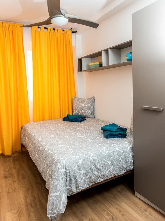Modern Apartment Playa Валенсия Екстериор снимка